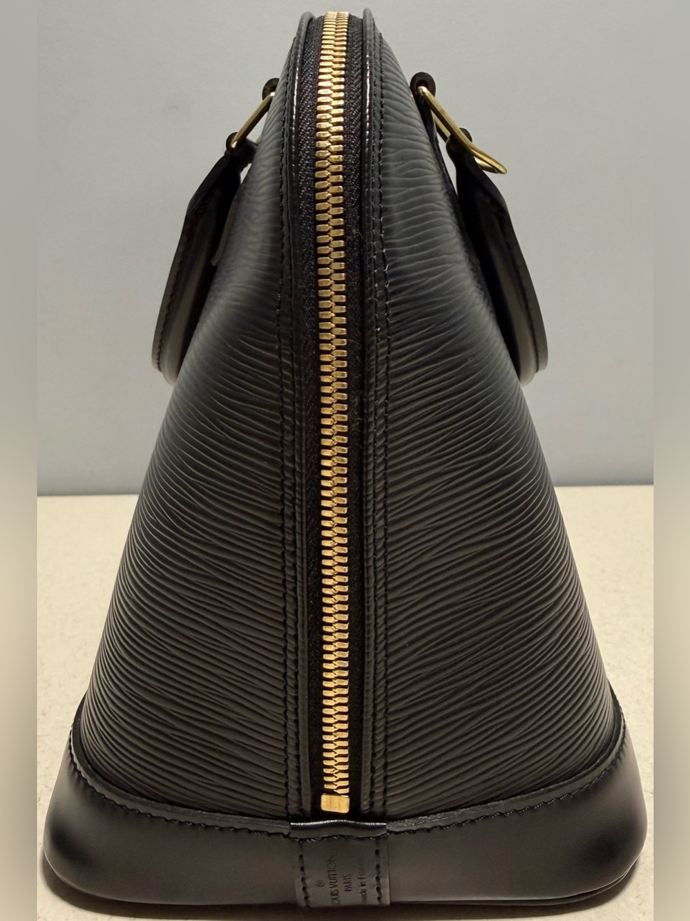 Louis Vuitton Alma PM Epi Textured Leather - Picture 6 of 16